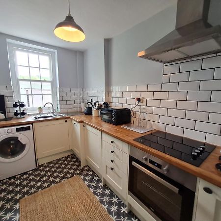 Picturesque 2 Bedroom Miners Cottage Near Bike Park Wales & Brecon Beacons Merthyr Tydfil Exterior foto